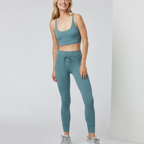 Vuori Daily Pocket Leggings IRON Size Small - Picture 1 of 4